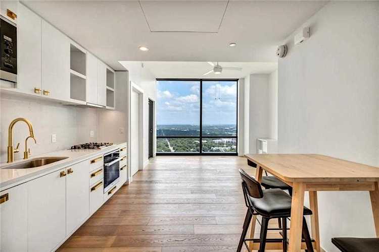 70 Rainey ST #2703 Austin, TX 78701