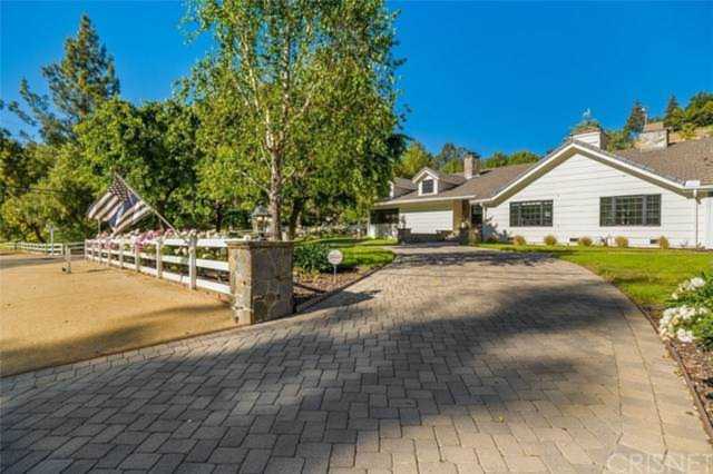 5488 Round Meadow Rd, Hidden Hills, CA 91302 | RubyHome Photo 1