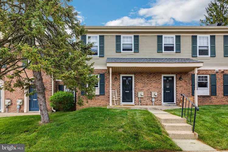 17 Yorktown Ct Blue Bell, PA 19422