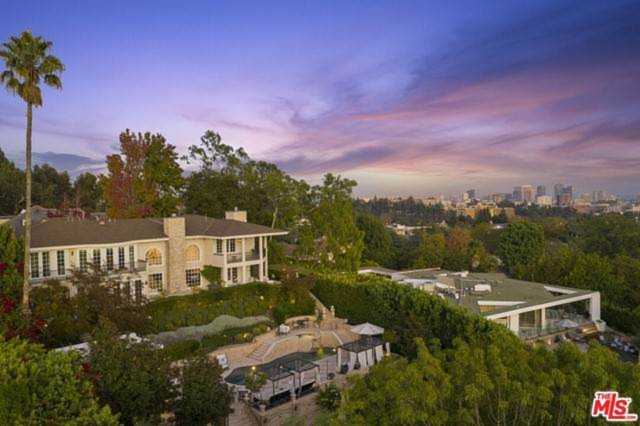 161 Ashdale Place Los Angeles, CA 90049