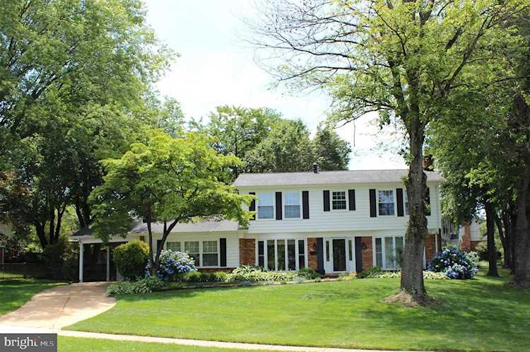 8503 Queen Elizabeth Blvd Annandale, VA 22003