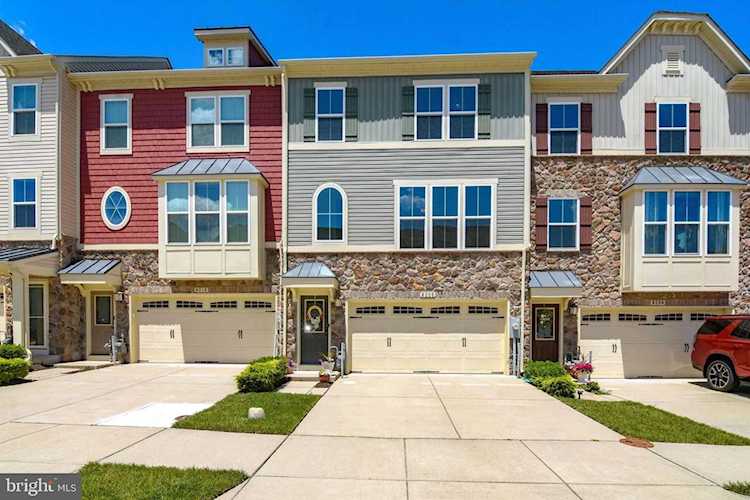 8208 Caton Ave Glen Burnie, MD 21060 | MLS ® MDAA2001438 Photo 1