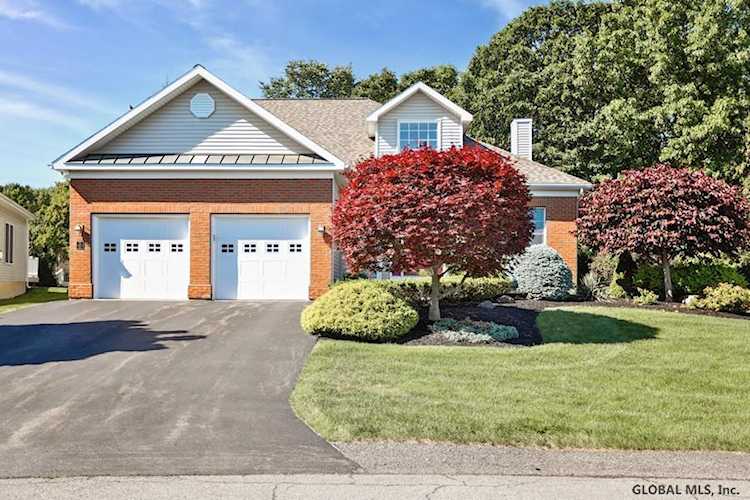 5 Cheshire Way Loudonville, NY 12211