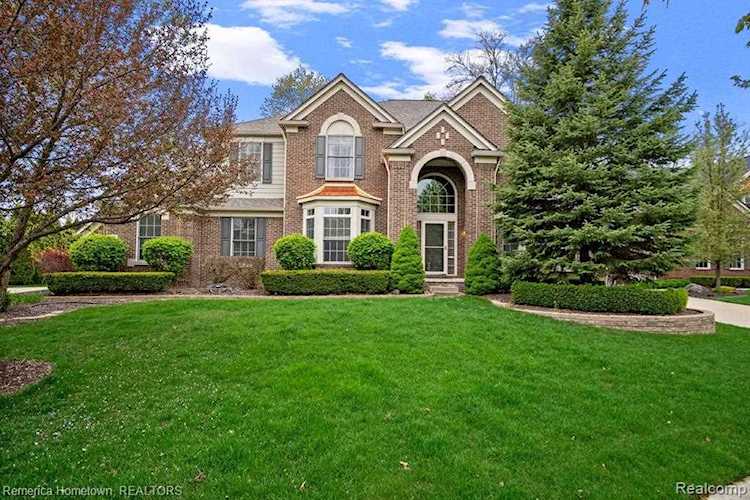 2014 Antique Crt Canton Twp, MI 48187 | MLS 2210033292 Photo 1