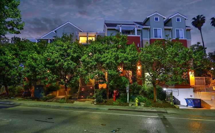 2330 University Ave 360 East Palo Alto, CA 94303