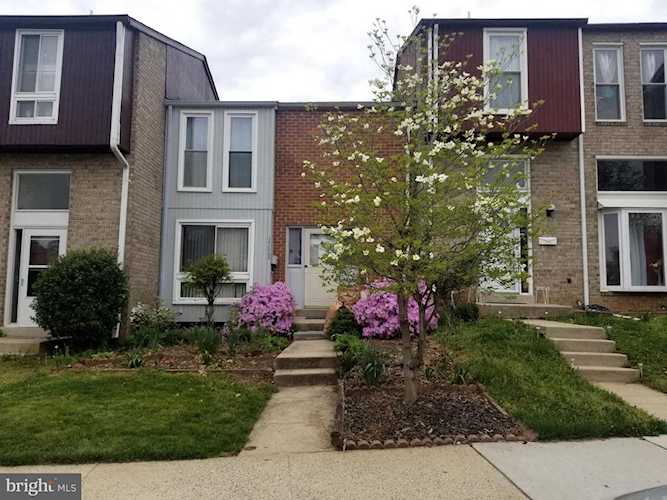 17668 Horizon Place Rockville, MD 20855 | MLS ® MDMC763878 Photo 1