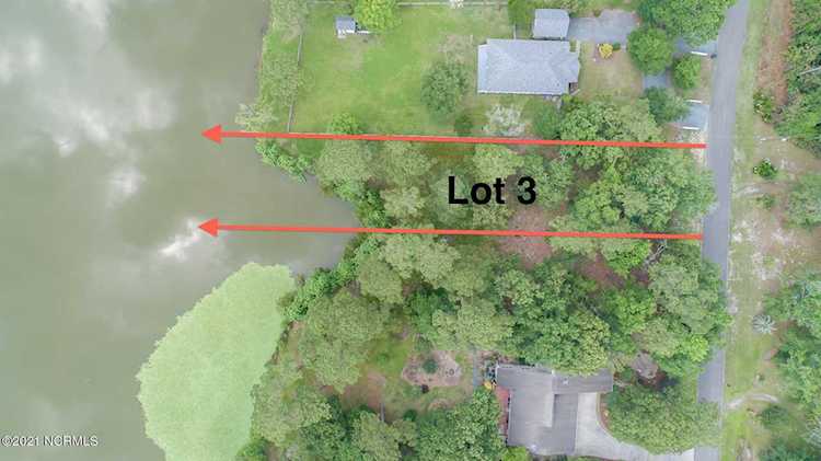 3543 Lakeshore Drive Shallotte, NC 28470