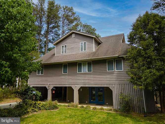 409 Salt Pond Rd Bethany Beach, DE 19930