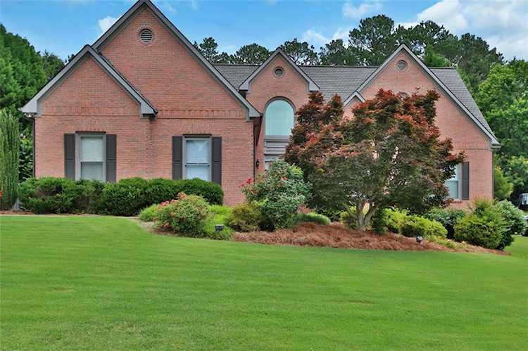 2370 Pinehaven Ct Grayson, GA 30017