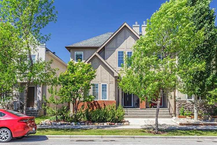 919 Wentworth Rise SW Calgary, AB t3h 5N9