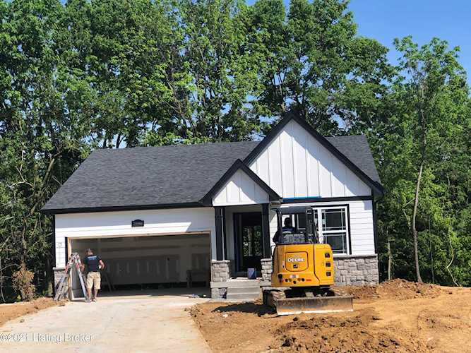 7990 Pikewood Field Way Louisville, KY 40219 | MLS 1585142 Photo 1
