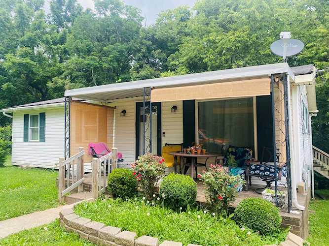 305 Zion Hill Ln Midway, KY 40347