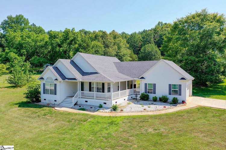 101 Crimson Leaf Ln Liberty, SC 29657 | MLS 1447234 Photo 1