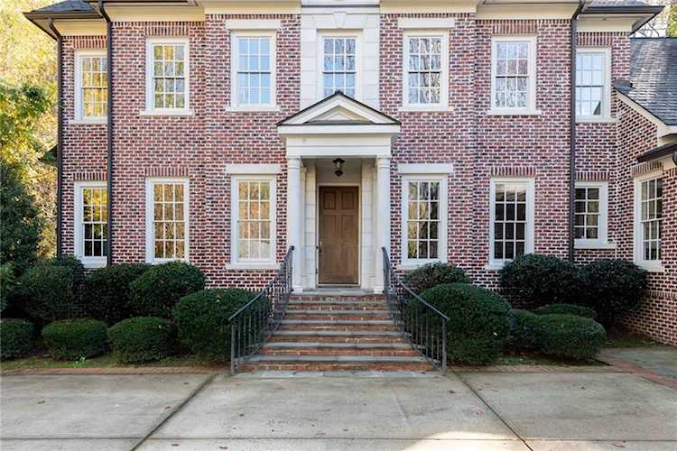532 Valley Rd NW Atlanta, GA 30305
