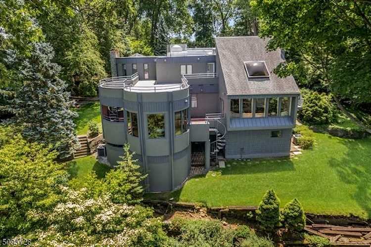 34 Cornell Dr Livingston Twp., NJ 07039