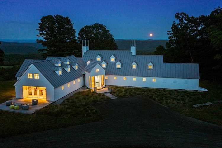 72 Cooper Hill Rd Dover, VT 05341
