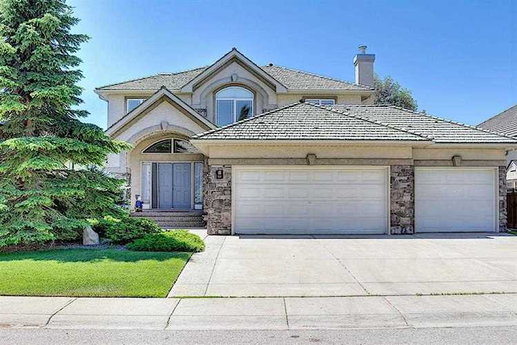 61 Arbour Vista Rd NW Calgary, AB T3G 4N9