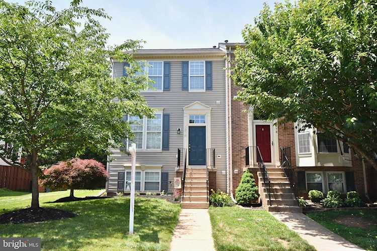 6976 Manahoac Place Gainesville, VA 20155 | MLS ® VAPW524840 Photo 1