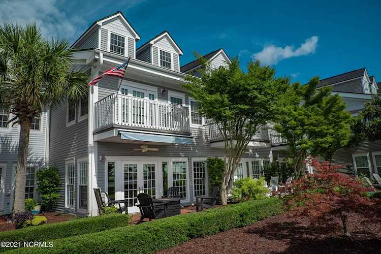 8 Nun Street Wilmington, NC 28401