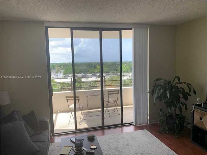 600 Three Islands Blvd #504 Hallandale Beach, FL 33009