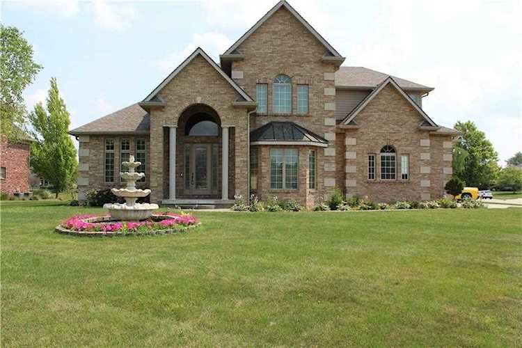 130 N Muirfield Circle Lebanon, IN 46052