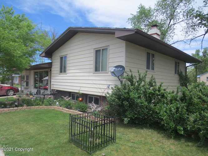 807 - 5th St Upton, WYOMING 82730