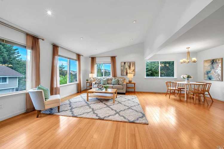 69 Plata Court Novato, CA 94947