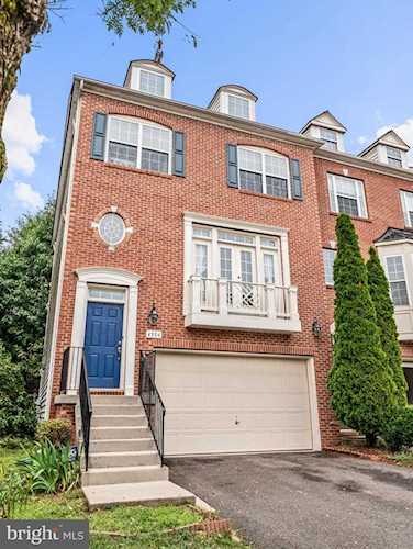4584 Barringer Place Fairfax, VA 22030