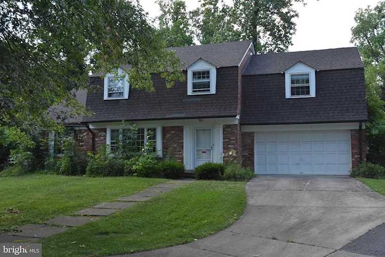 5010 Rockmere Ct Bethesda, MD 20816 | MLS ® MDMC748990 Photo 1