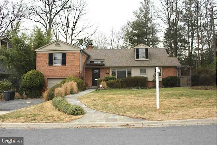 000 Confidential Ave. Chevy Chase, MD 20815 | MLS ® MDMC760316 Photo 1