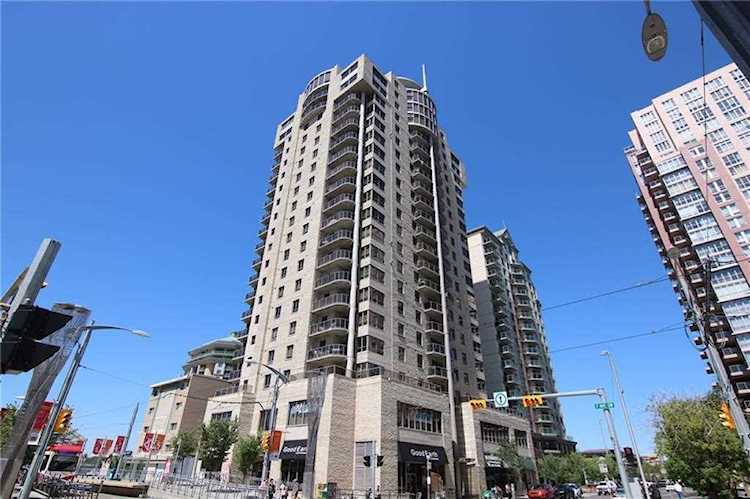 683 10 St SW #805 Calgary, AB T2P 5G3