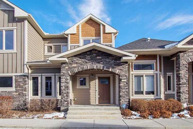 30 Cougar Ridge Landing SW Calgary, AB T3H 0X8