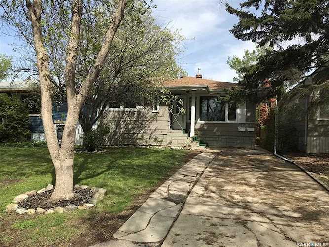 2763 Mcara St Regina, SK S4N 2X2