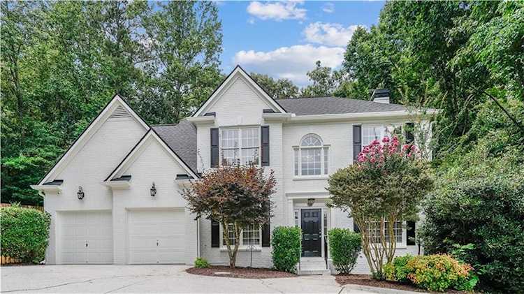2005 Charleston Trace, Roswell, GA 30075 - Premier Atlanta Real Estate Photo 1