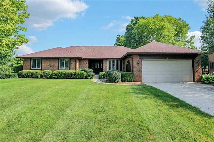 1524 Secretariat Ln Indianapolis, IN 46217 | MLS 21797795 Photo 1