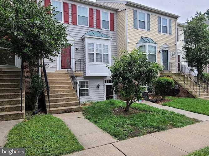 2457 Wentworth Dr Crofton, MD 21114 | MLS ® MDAA2002382 Photo 1