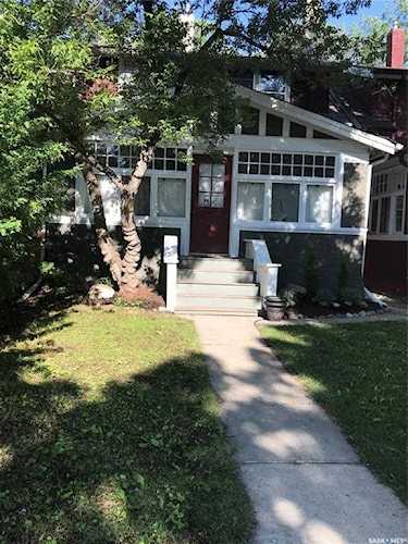 2273 Cameron St Regina, SK S4T 2V9