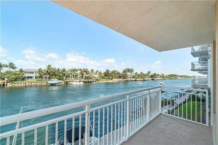 1050 Hillsboro Mile Hillsboro Beach, FL 33062