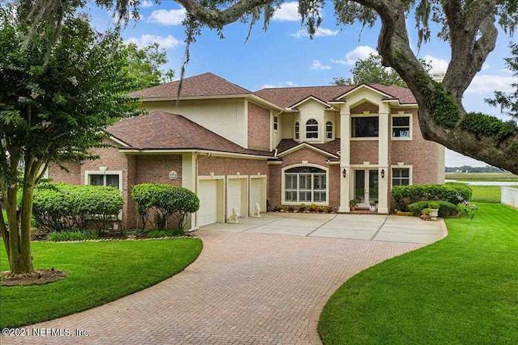87 Tallwood Rd Jacksonville Beach, FL 32250