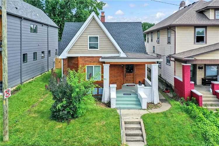 722 Cottage Ave Indianapolis, IN 46203