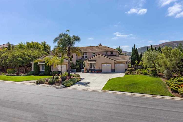 525 Via Vaquero Norte San Juan Bautista, CA 95045