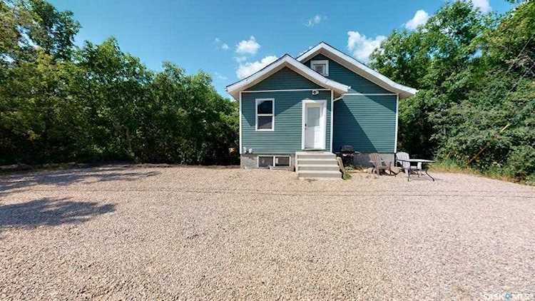 316-318 Sunset Dr Regina Beach, SK S0G 4C0