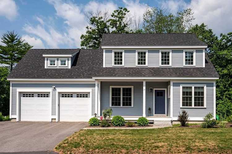 19 Daybreak Dr Newmarket, NH 03857