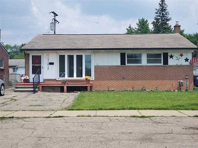 31612 Ann Arbor Trail Westland, MI 48185