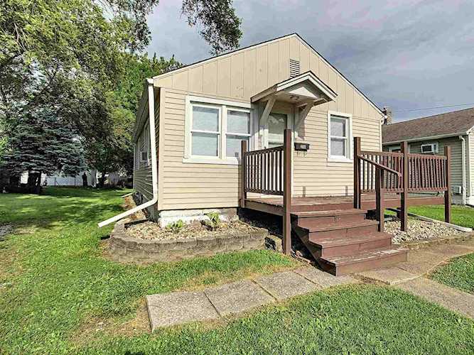 2316-2318 45th Street Drive Moline, IL 61265