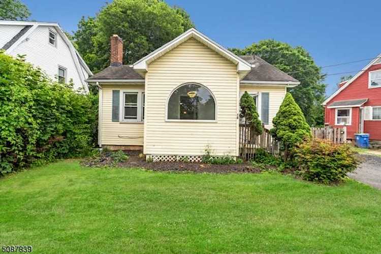 16 Dayton Cres Bernardsville Boro, NJ 07924