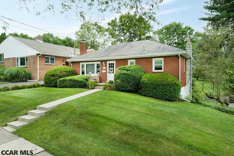 1120 Pugh Street S State College, PA 16801 | home for sale | KBB Photo 1