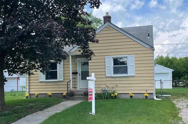 2546 2nd St Westland, MI 48186 | MLS 2210047560 Photo 1