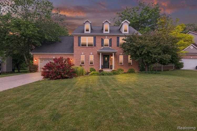 215 Fairhill Way Marion Twp, MI 48843 | MLS 2210045791 Photo 1
