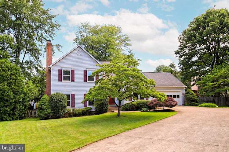 5303 Rich Ct Burke, VA 22015